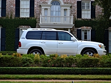 «Возвращался из кинотеатра и никаких наездов не совершал» — омский водитель отрицал, что сбил ребенка ...