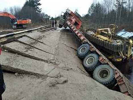 В Бабаевском районе тяжелая техника разрушила мост через реку Сиуч
