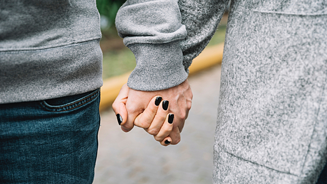 Знаки, между которыми неописуемо крепкая связь