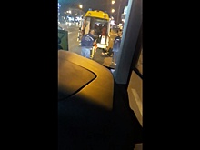 На Мельникайте легковушка сбила девушку, перебегающую дорогу