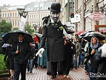 Кукольное возвращение Достоевского в Петербург: фоторепортаж