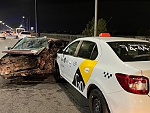 В массовом ДТП в Волгограде погиб человек, еще четверо пострадали