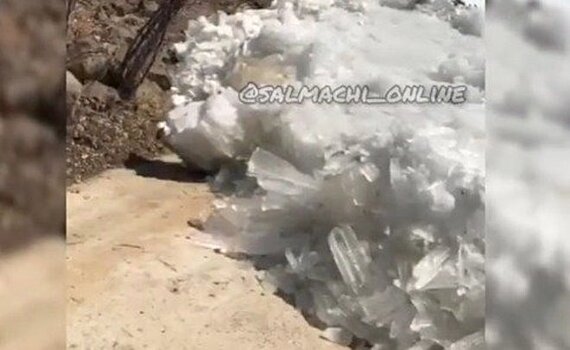 На Каме возле Елабуги сняли на видео красивое природное явление — ледяное цунами