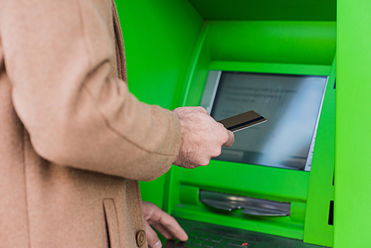 Распространенные ситуации у банкомата, которые могут плохо кончиться