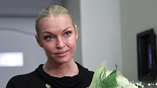 На Волочкову подал в суд бывший ухажер