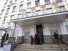Волонтер: Москвичи активно интересуются возможностью заключения контрактов о прохождении военной службы
