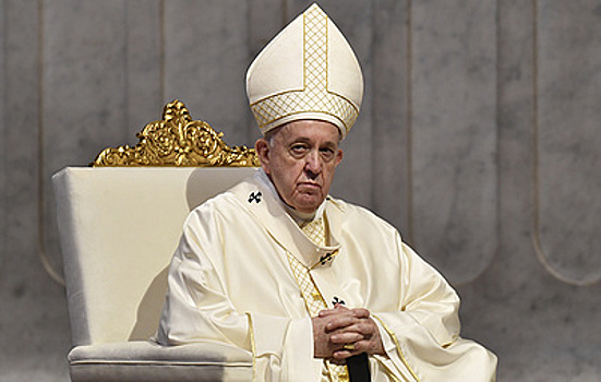 Папа Римский Франциск и почетный Папа Бенедикт XVI привились от коронавируса