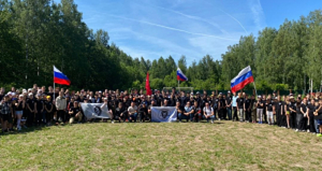 В Чувашской Республике полицейские и общественники провели акцию «Каникулы с Общественным советом» в лагере «Юный спецназовец»