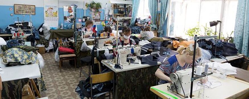 В Томске предприятия изготавливают 63 тысячи защитных масок в сутки
