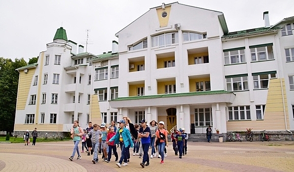В санатории имени Дзержинского отдохнут и пройдут курс реабилитации школьники из Иркутской области