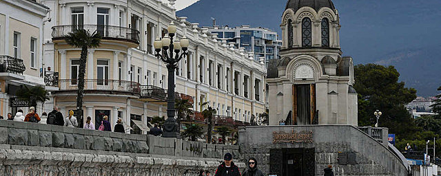 Спрос на отдых в Крыму на майские праздники упал на 30-45%