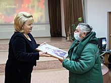В женскую колонию Курской области привезли подарки ко Дню Матери