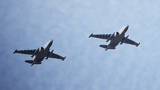 Стало известно о сбитом Су-25 в небе над ДНР