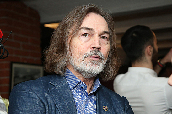 Никас Сафронов озвучил пророчество Папы Римского о том, что объединит мир