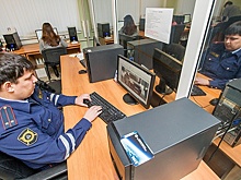 СМИ: Водителей начали наказывать за проезд по левой полосе при свободной правой