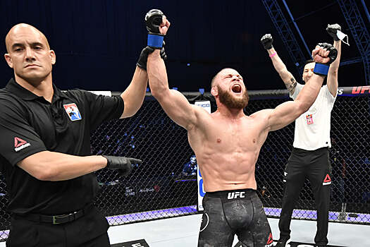 Видео нокаута Физиев – Мойкано на UFC 256