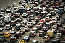 СМИ: Транспортный налог на автомобили предложили заменить экологическим