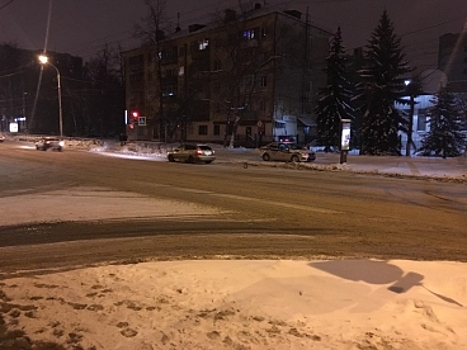 Под Костромой сбили подростка, гулявшего по дороге