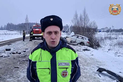 В Ярославской области на видео сняли разорванную на части Lada после жесткого ДТП