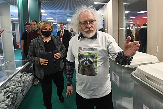 Главред "Эха Москвы" Венедиктов заявил, что не уезжает из РФ из-за близких людей