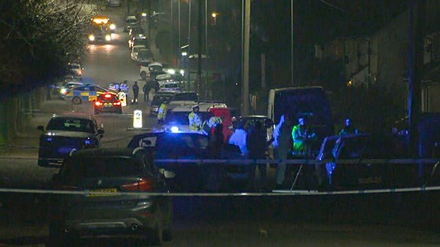 В Британии автомобиль сбил группу школьников, один из них погиб