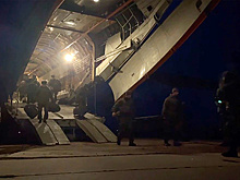 Миротворцы взяли под контроль аэропорт Алма-Аты