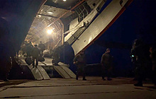 Миротворцы взяли под контроль аэропорт Алма-Аты