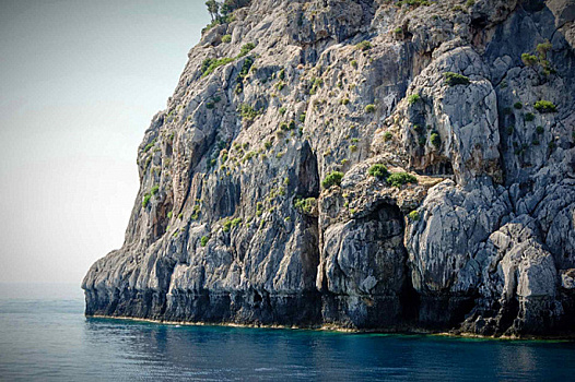 В бразильском штате Минас-Жерайс произошло обрушение скалы