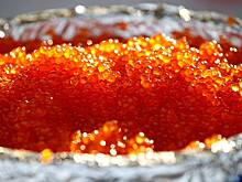 Российский футболист отказался от покупки икры из-за ее дороговизны