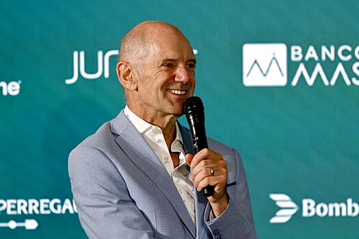 Хилл: ждём, что Ньюи взмахнёт волшебной палочкой над болидом «Астон Мартин»