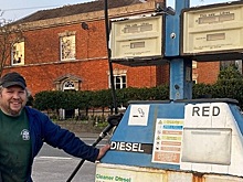 В Британии владелец 127-летней заправки рассказал о катастрофе из-за роста цен на бензин