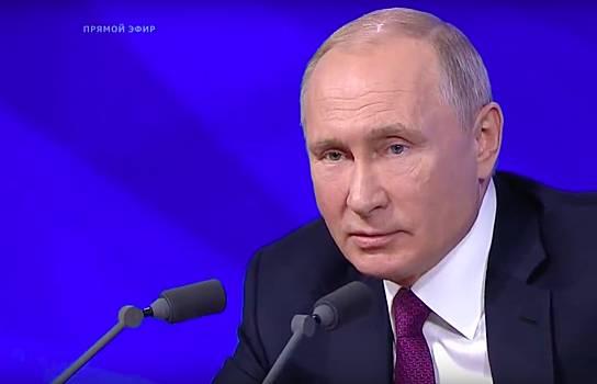СМИ увидели в "июльском указе" Путина сигнал о заморозке пенсий