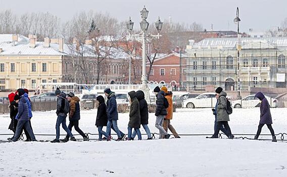 В Питере туристов пустили по кровавому следу