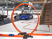 Посмотрите на одну из самых сложных трасс для машинок Hot Wheels