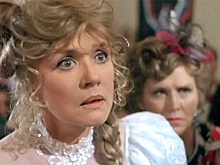 83-летней Алентовой стало плохо на похоронах Лобоцкого, ее вынесли на носилках