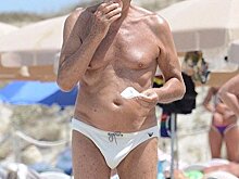 83-летний Джорджио Армани в трусах довёл до визга женщин