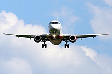 Летевший из Владивостока самолет вернулся из-за неисправности двигателя