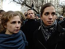 Панк-группу Pussy Riot потребовали запретить в России