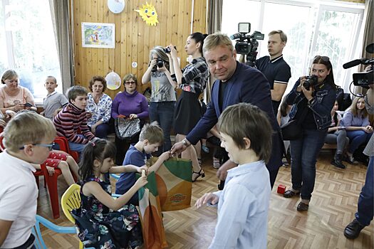 Особенным детям центра «Лучик» в Балашихе вручили подарки в рамках благотворительной акции #творидоброБалашиха