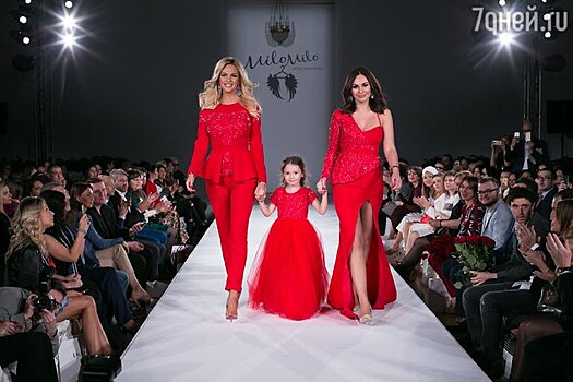 Виктория Лопырева выбрала наряды для свидания