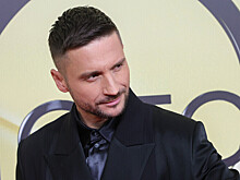 Лазарев предстал с длинными волосами и получил сравнение с героем фэнтези