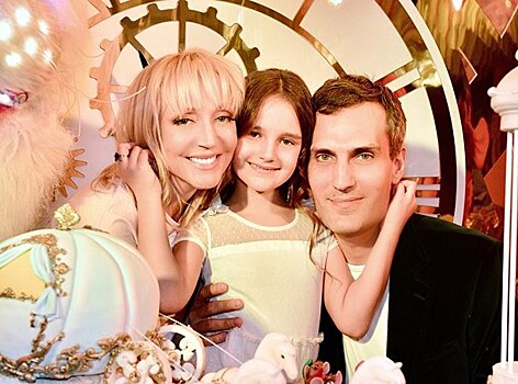 Кристина Орбакайте устроила семейный праздники с детьми Пугачевой и Киркорова в честь шестилетия дочери