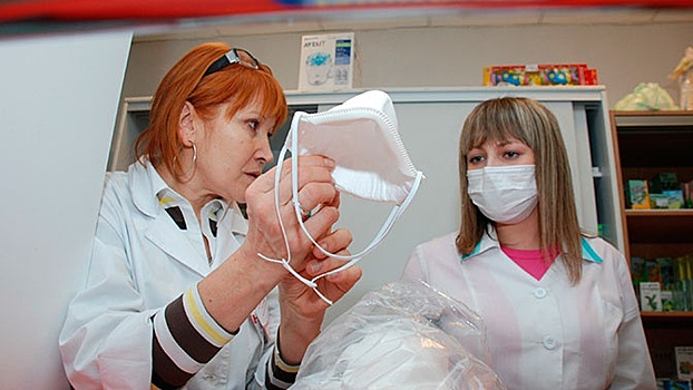 На фоне эпидемии коронавируса из российских аптек исчезли маски