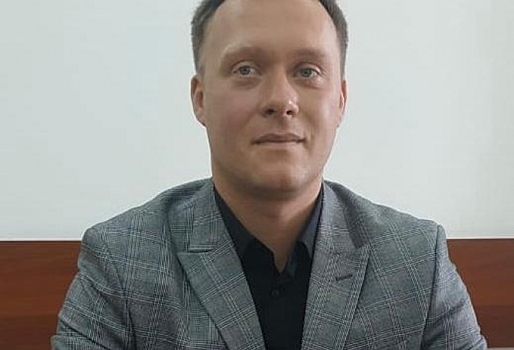 Москвич Захаров, курировавший в омской департаменте горхозяйства КСУ, уволился через три месяца после ...
