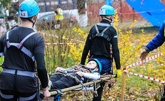 Команда Курского областного центра туризма победила в соревнованиях «Школа безопасности»