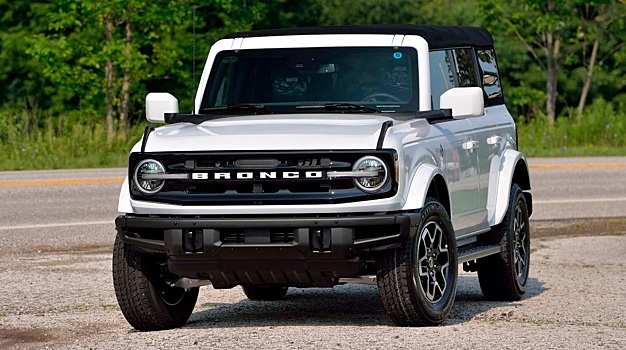 Совершенно новый Ford Bronco Outer Banks Edition выставили на аукцион на Mecum