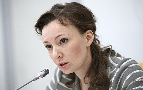 Кузнецова предложила проверить региональные программы воспитания в школах