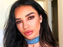 Жёны и подруги игроков сборной Англии. Фото