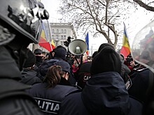 В Молдавии начались столкновения протестующих с полицией