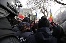 В Молдавии начались столкновения протестующих с полицией